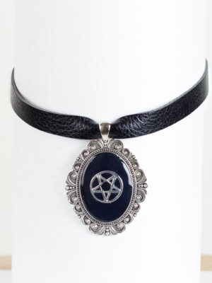 Coven Embrace Choker