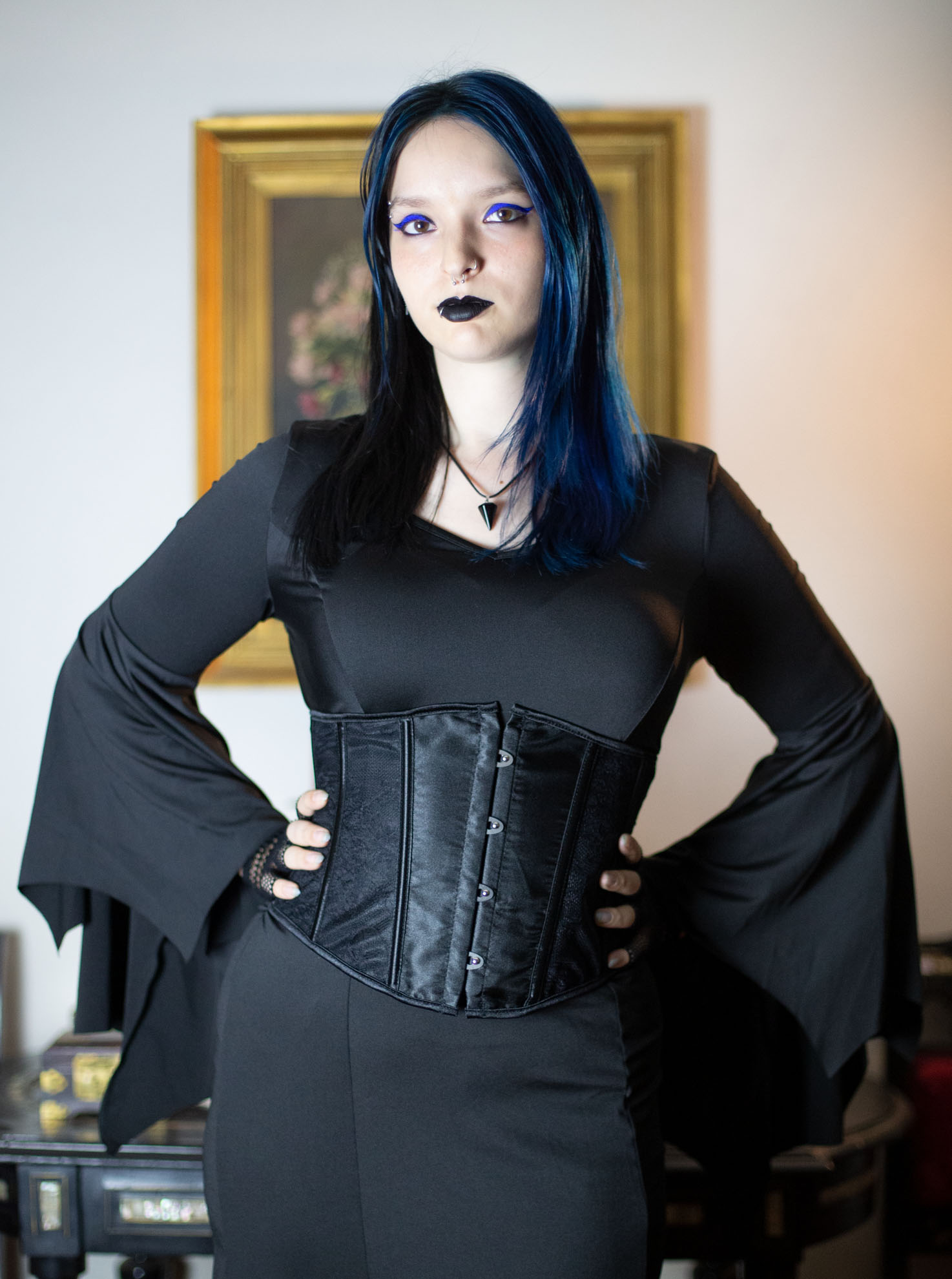 Midnight Lace Underbust Corset - Image 2